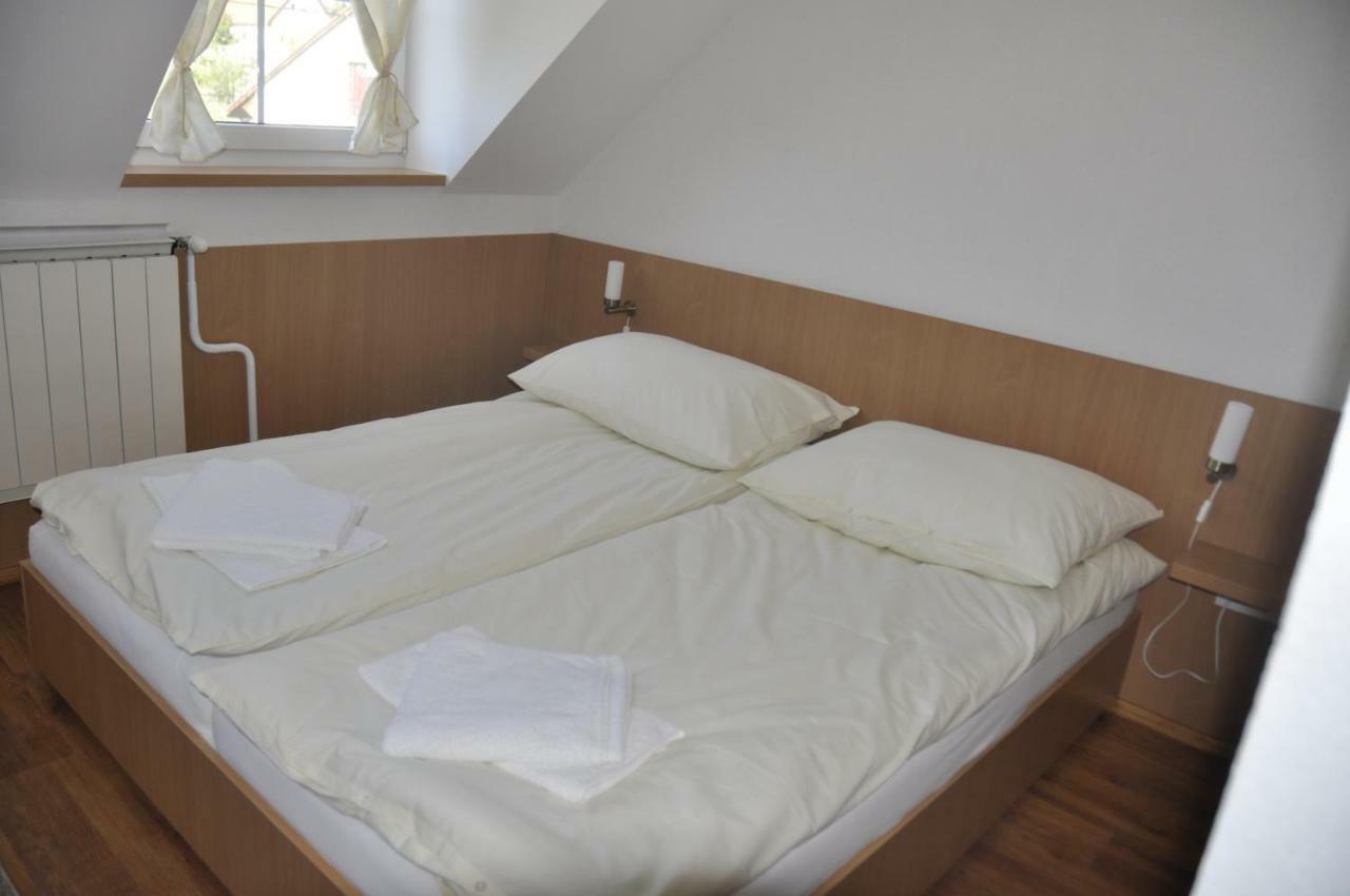 Bánk Tengerszem Panzio B&B 외부 사진